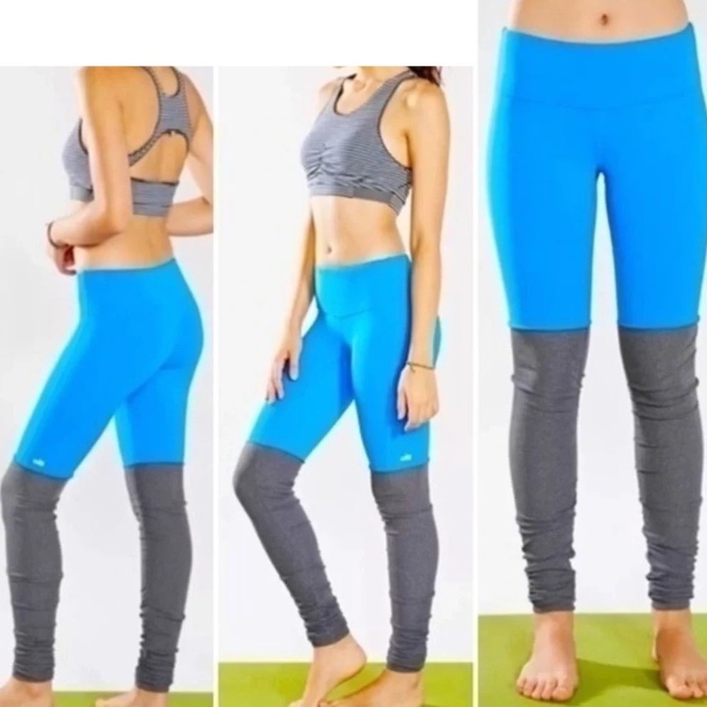 Alo Yoga Goddess Leggings Electric Blue Gray Ribbed Leg Warmer Yoga Pant Small - Picture 5 of 5